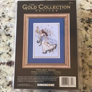 The Gold Collection Petites Twilight Angel Cross Stitch Embroidery Kit 1996